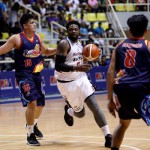 Henry Walker of Blackwater gets by Jewel Ponferada of Rain or Shine (PBA Images)