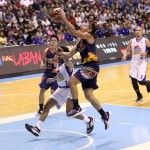 Ed Daquioag vs Justin Melton (PBA Images)