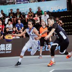 Janine Pontejos drives against Szu-chin Peng of Chinese Taipei (FIBA.com photo)