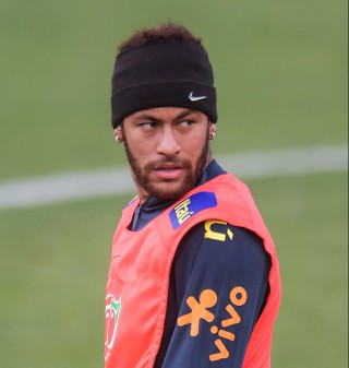 Neymar (Photo by CARL DE SOUZA / AFP)
